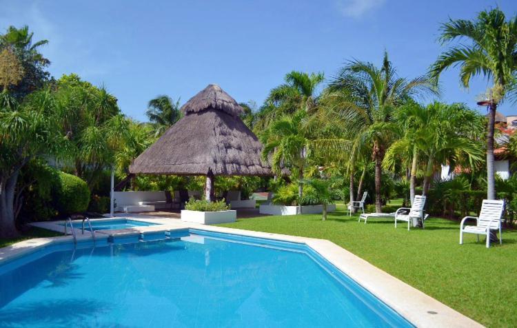 Large House - Walking To Beach - 10 Guests! Cancún Eksteriør bilde