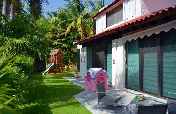 Large House - Walking To Beach - 10 Guests! Cancún Eksteriør bilde